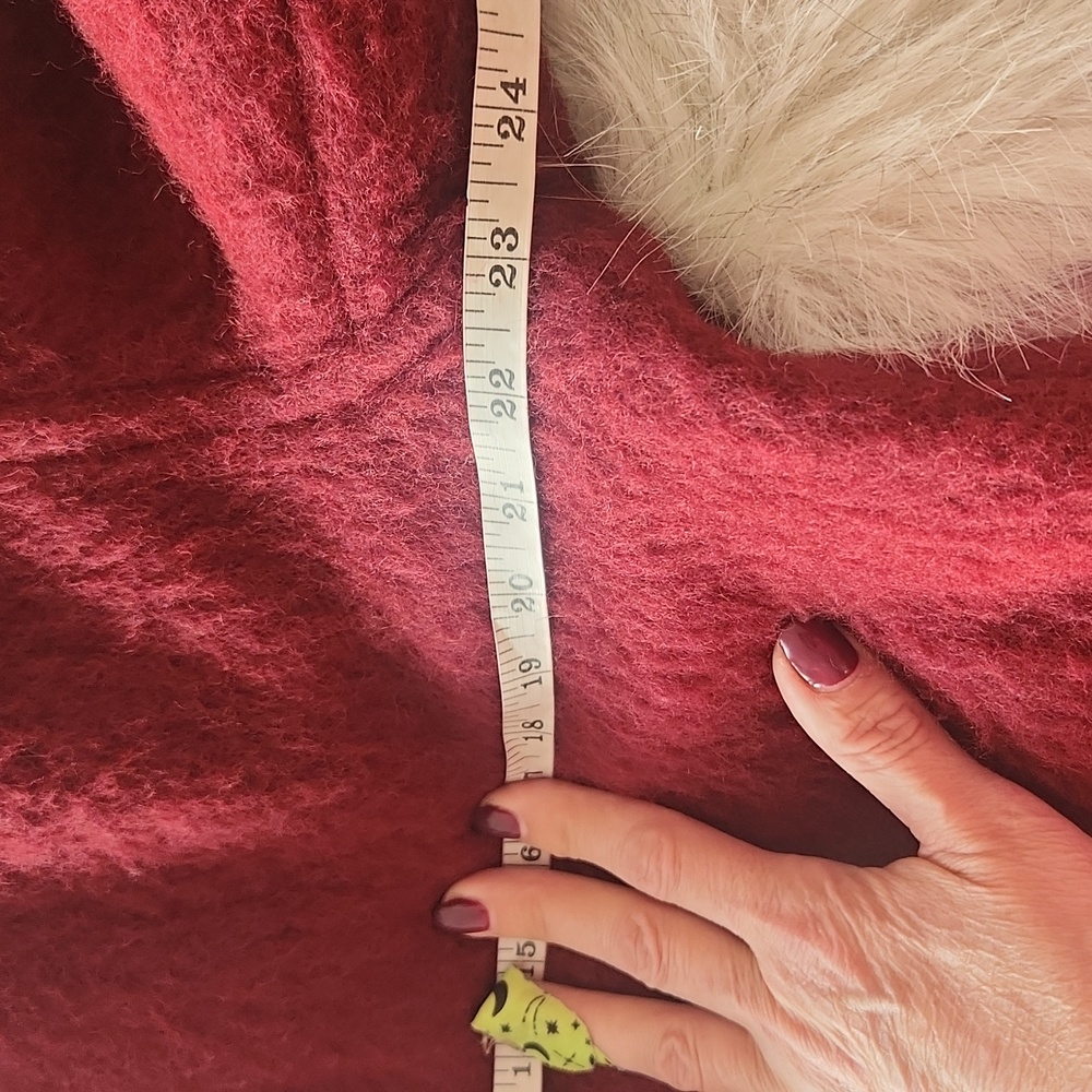 Freepeople burgundy wool like knee length coat with pockets& Snap closure - Picture 3 of 3